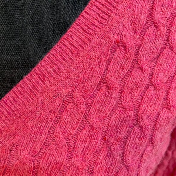 🌺Bright Pink Banana Republic Sweater🌺 - Picture 4 of 7